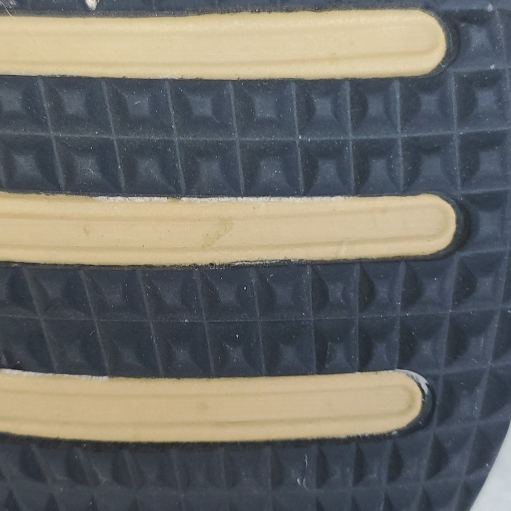 Under Armour Breathe Lace up Sneakers - Picture 12 of 12
